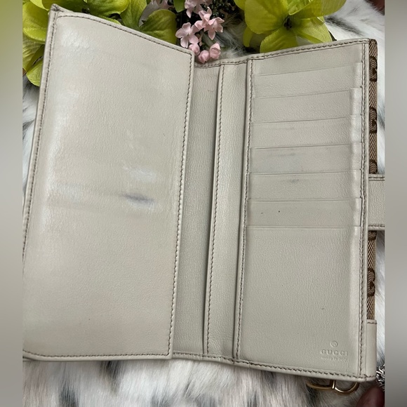 Gucci Long Wallet with Charms - Picture 10 of 15